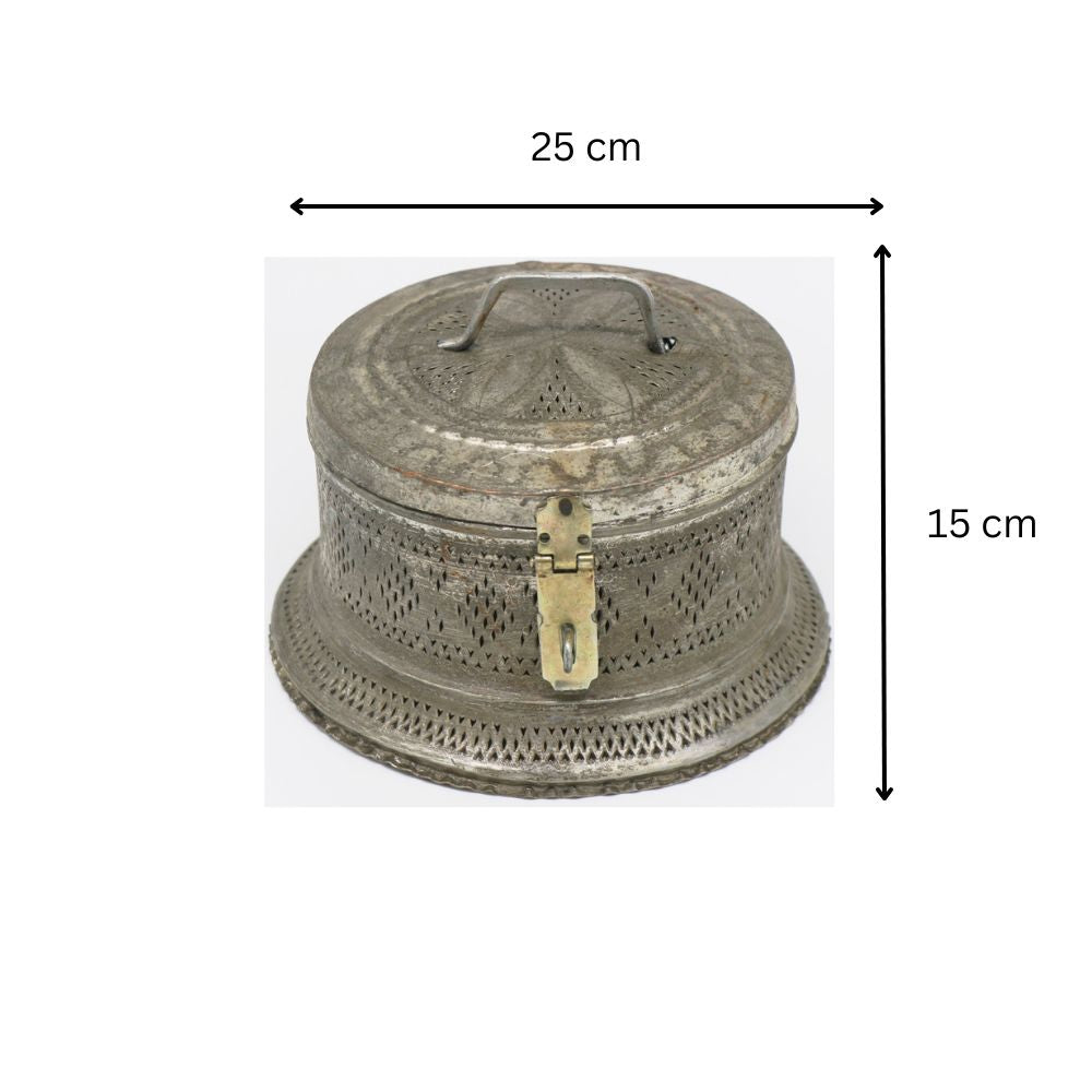 Vintage Handcrafted Copper Paan Daan | Vintage Betel Nut Storage Box with Hinged Lid