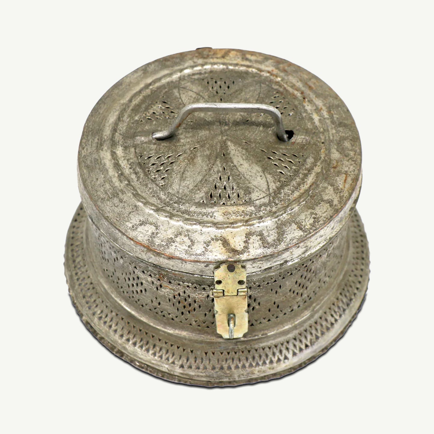 Vintage Handcrafted Copper Paan Daan | Vintage Betel Nut Storage Box with Hinged Lid